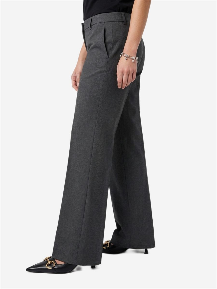 Sutton New York - Pantalone ampio in tela stretch - Dettaglio capo